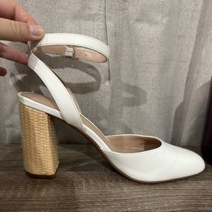 Kelly & Katie Rovie Rattan Block Heel Pumps 7.5